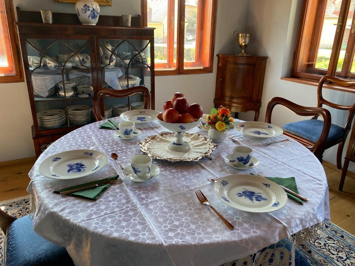 Villa Ruska Daca Lubiana Esterno foto